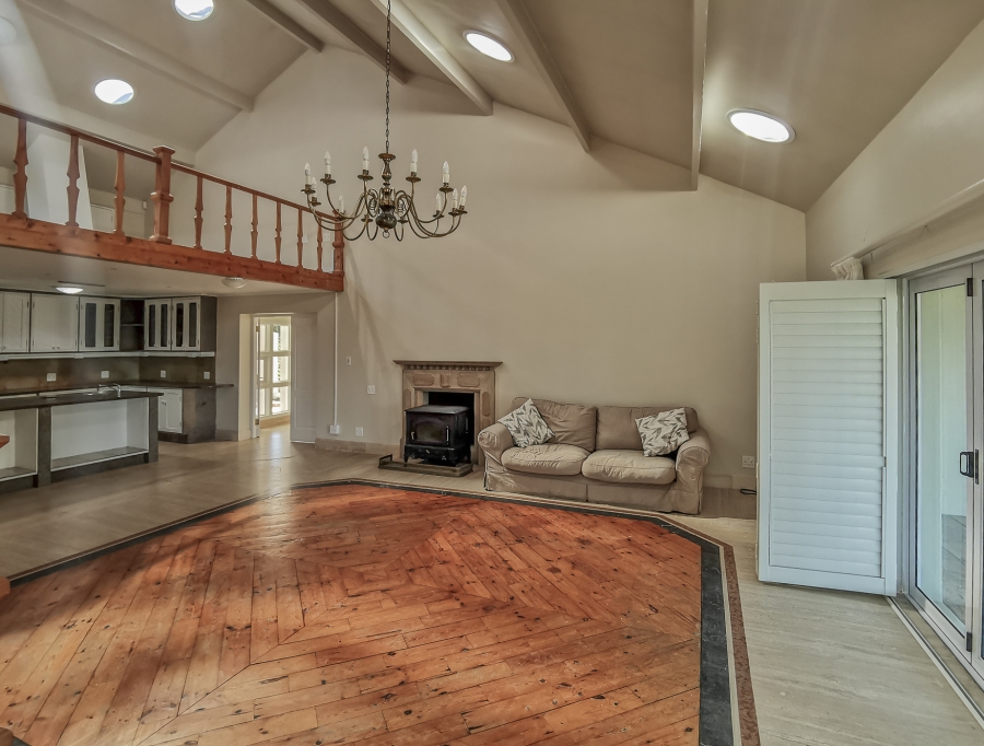 6 Bedroom Property for Sale in San Michel Western Cape